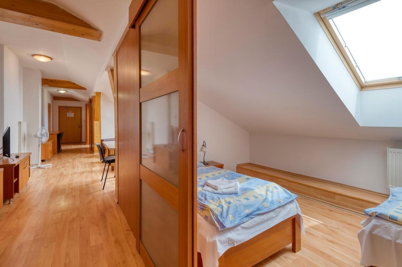 Hotel Skoliace Stredisko Ives Kosice